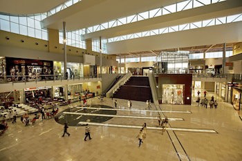 Courtyard By Marriott Panama Multiplaza Mall