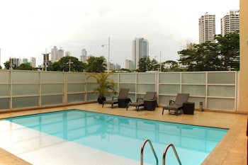 Courtyard By Marriott Panama Multiplaza Mall