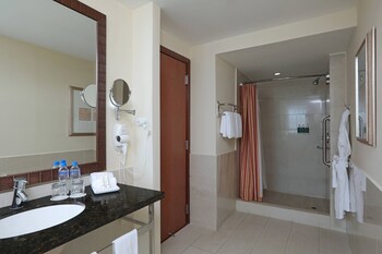 Courtyard By Marriott Panama Multiplaza Mall