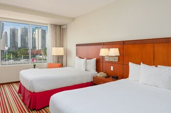 Courtyard By Marriott Panama Multiplaza Mall
