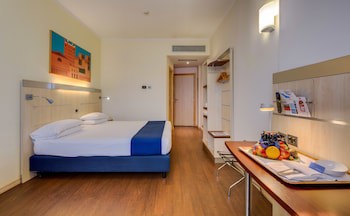Holiday Inn Express Parma by IHG galeri fotoğrafı
