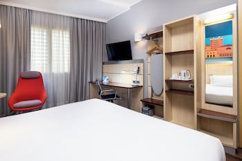 Holiday Inn Express Parma by IHG galeri fotoğrafı