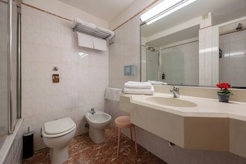 IH Hotels Milan Eur Trezzano sul Naviglio galeri fotoğrafı