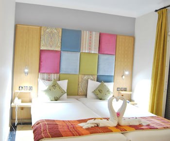 Al Jasira Hotel