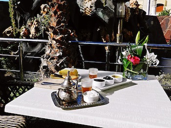 Al Jasira Hotel