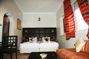 Al Jasira Hotel