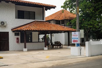 Fuego Del Sol Beachfront Hotel