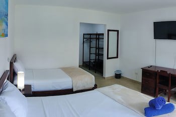 Fuego Del Sol Beachfront Hotel
