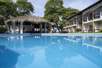 Fuego Del Sol Beachfront Hotel