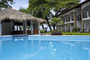 Fuego Del Sol Beachfront Hotel