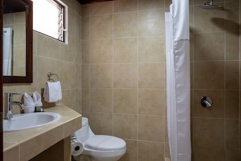 Fuego Del Sol Beachfront Hotel