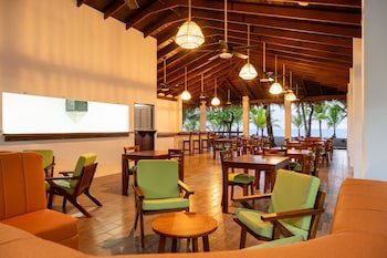 Fuego Del Sol Beachfront Hotel