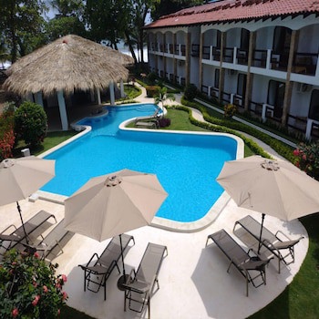 Fuego Del Sol Beachfront Hotel