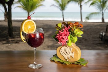 Fuego Del Sol Beachfront Hotel