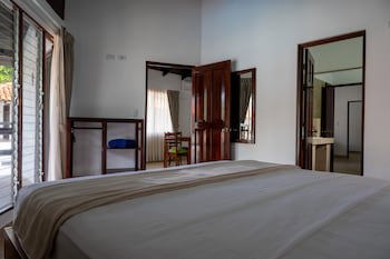 Fuego Del Sol Beachfront Hotel