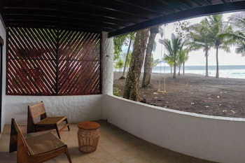 Fuego Del Sol Beachfront Hotel