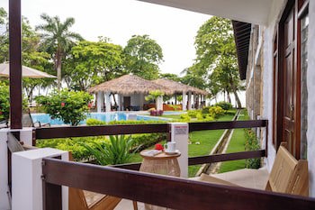 Fuego Del Sol Beachfront Hotel