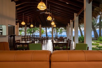 Fuego Del Sol Beachfront Hotel