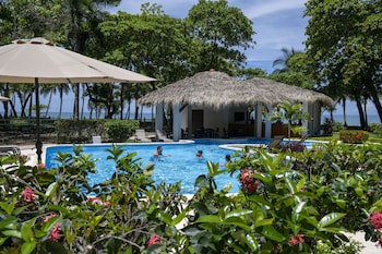Fuego Del Sol Beachfront Hotel