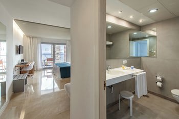 Climia Belroy 4* Superior Hotel