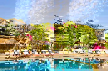 4Reasons Hotel And Bistro