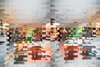 4Reasons Hotel And Bistro