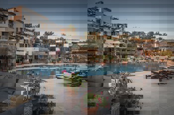 4Reasons Hotel And Bistro