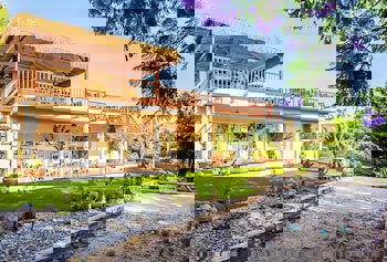 4Reasons Hotel And Bistro