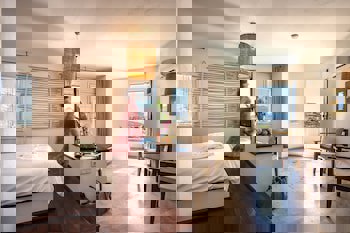 4Reasons Hotel And Bistro