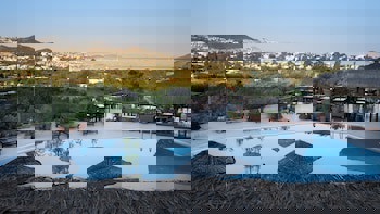 4Reasons Hotel And Bistro