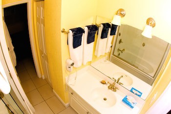 Compass Point Dive Resort