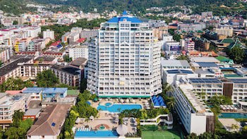 Andaman Beach Suites Hotel