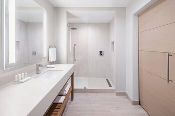 Courtyard By Marriott Port Of Spain