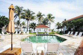 Isla Bonita Yacht Club