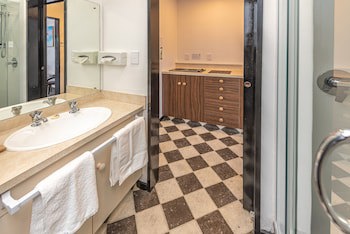 Burwood Manor Motel