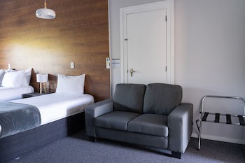 Burwood Manor Motel