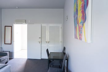 Burwood Manor Motel