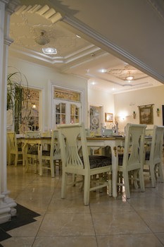 Eugenia Hotel