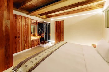 El Santuario Resort & Spa
