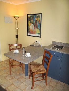 Elliotts Kapiti Coast Motor Lodge