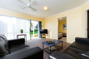 Elliotts Kapiti Coast Motor Lodge