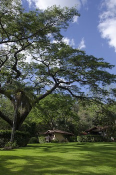 Borinquen Thermal Resort