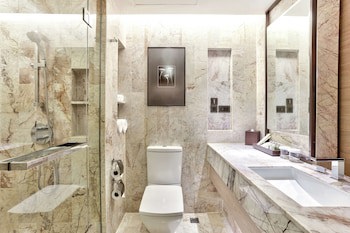 Doubletree By Hilton Sukhumvit Bangkok