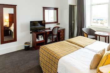 Alexandra Hotel