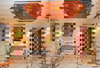 Aspen Hotel - Special Class