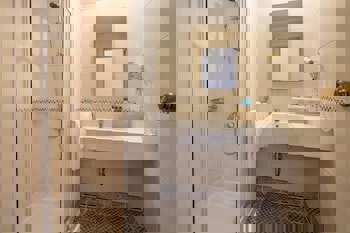 Aspen Hotel - Special Class