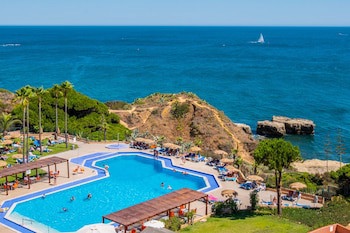 Auramar Beach Resort