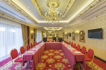 Club Hotel Sera 