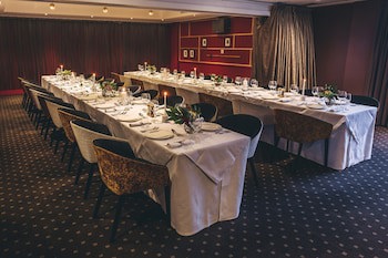 Bolton Hotel