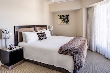 Bolton Hotel
